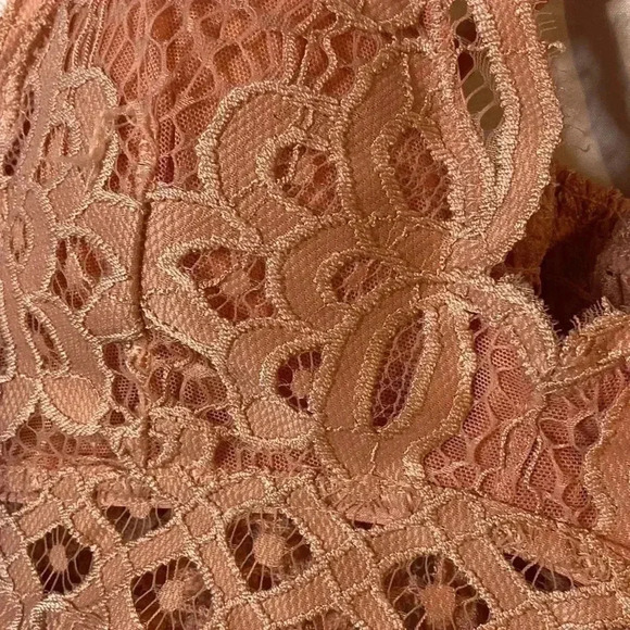 Anemone bralette size medium - Picture 3 of 6